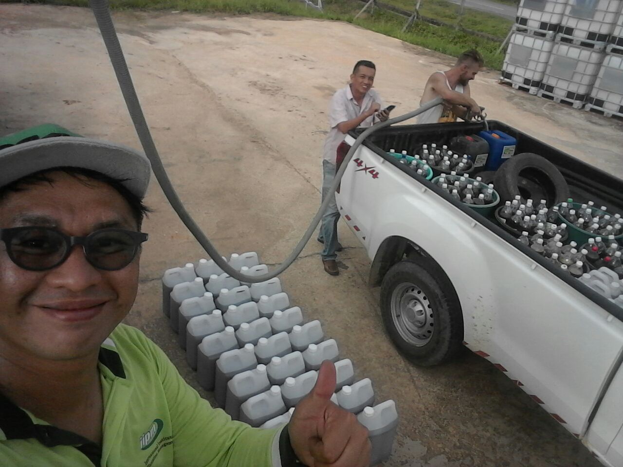 Organic Fertilizer Pickup from Papar Distribution Center- 20 FEB 2017 Organic Fertilizer Pickup from Papar Distribution Center- 20 FEB 2017