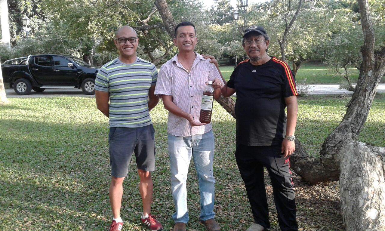 Organic Fertilizer Pickup from Papar Distribution Center- 20 FEB 2017 Organic Fertilizer Pickup from Papar Distribution Center- 20 FEB 2017