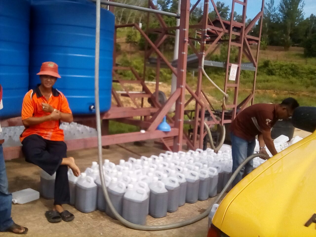ORGANIC FERTILIZER PICKUP , 11 MARCH 2017 – PAPAR DISTRIBUTION CENTER ORGANIC FERTILIZER PICKUP , 11 MARCH 2017 – PAPAR DISTRIBUTION CENTER